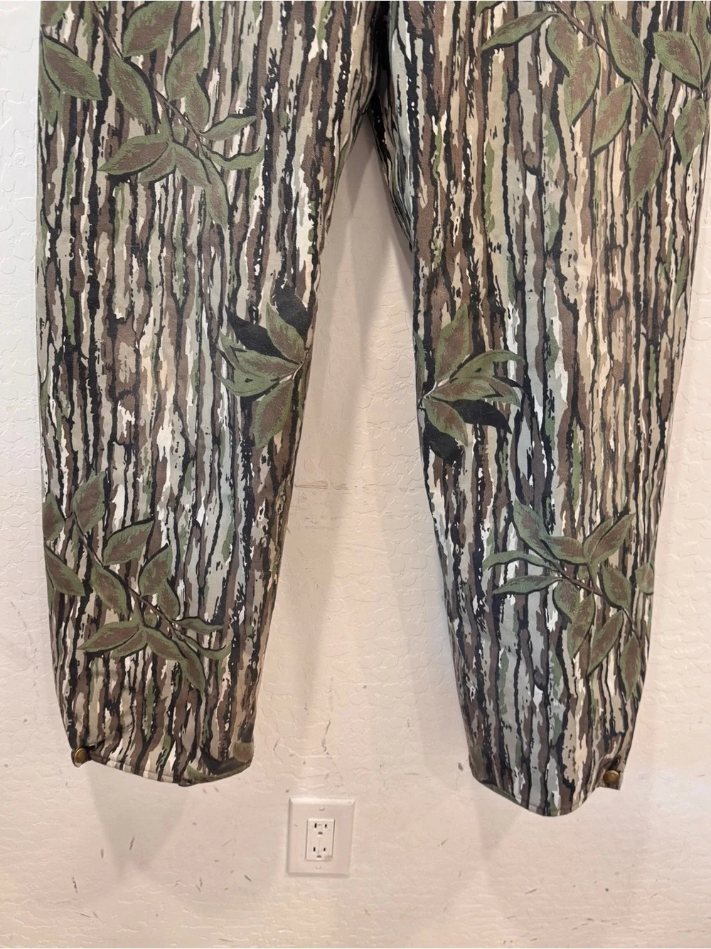 Cabela’s Realtree Camoflage Pants Mens Medium Tree Bark Hunting Camping Vintage